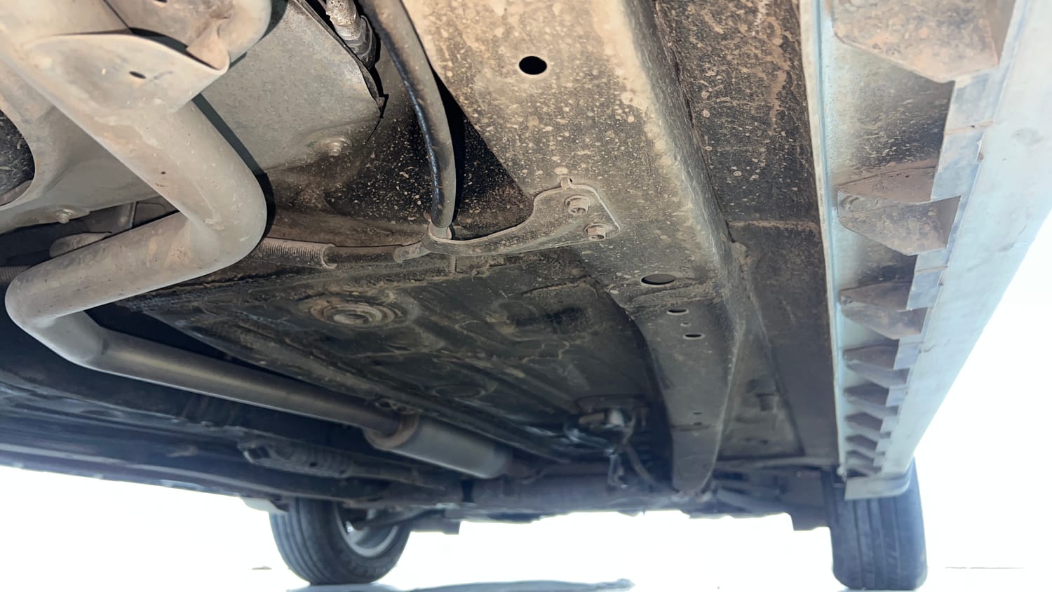 Used 2026 Maruti Suzuki XL6 Zeta MT Petrol Petrol Manual extra REAR RIGHT UNDERBODY VIEW