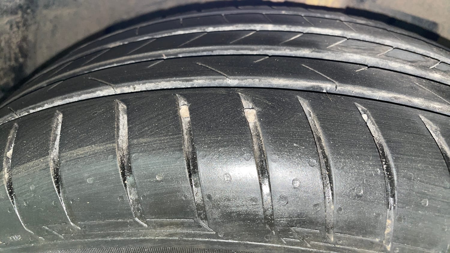 Used 2019 Ford EcoSport Titanium 1.5L TDCi Diesel Manual tyres RIGHT FRONT TYRE TREAD VIEW