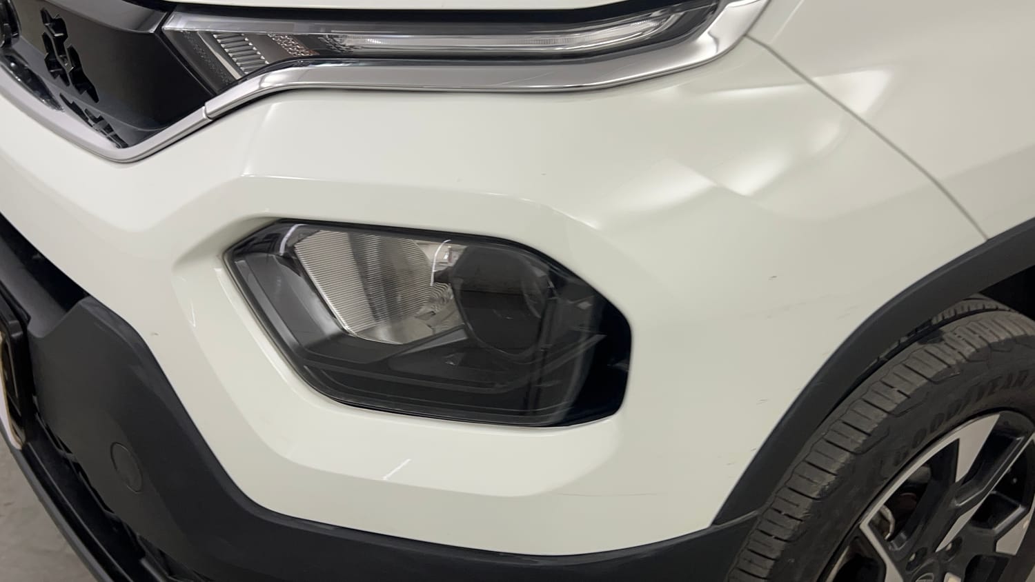 Used 2025 Tata Punch Creative Plus AMT Petrol Automatic dents MINOR SCRATCH