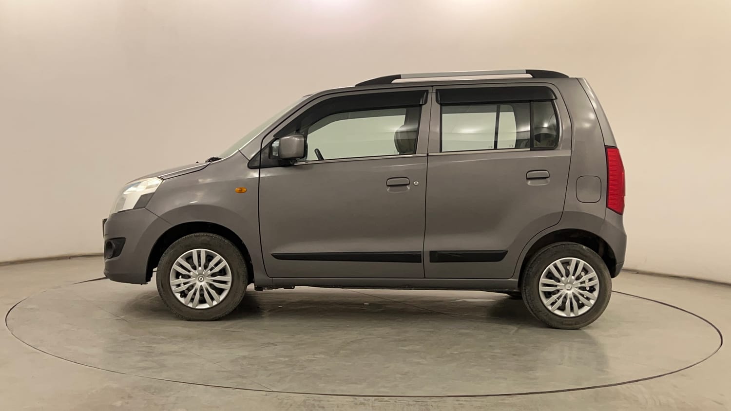 Used 2018 Maruti Suzuki Wagon R 1.0 VXI AMT Petrol Automatic exterior LEFT SIDE VIEW