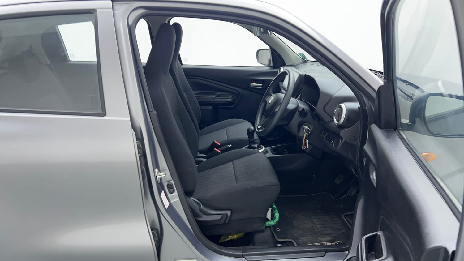 Used 2022 Maruti Suzuki Celerio VXi Petrol Manual interior RIGHT SIDE FRONT DOOR CABIN VIEW
