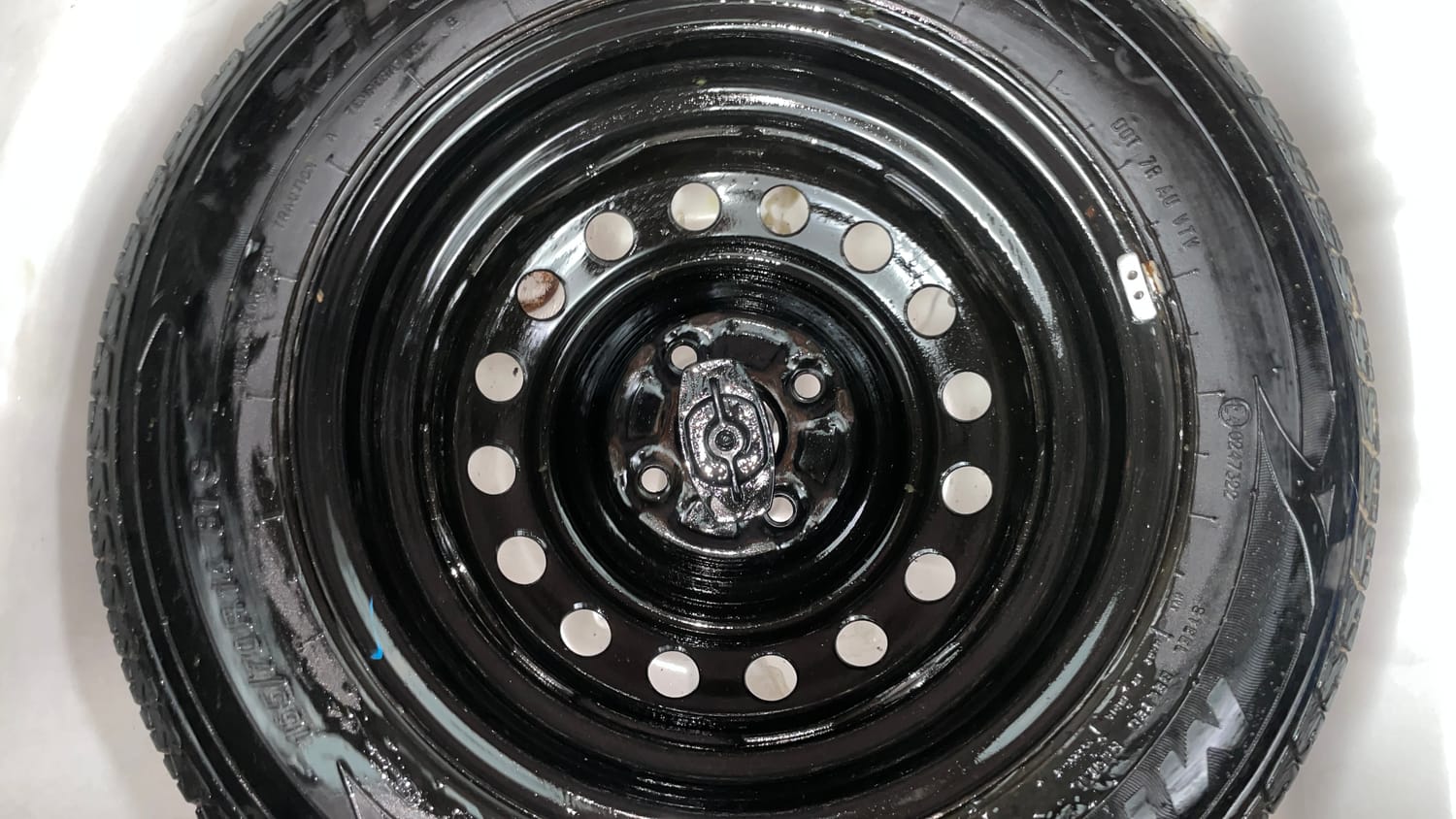 Used 2016 Maruti Suzuki Celerio VXi Petrol Manual tyres SPARE TYRE VIEW