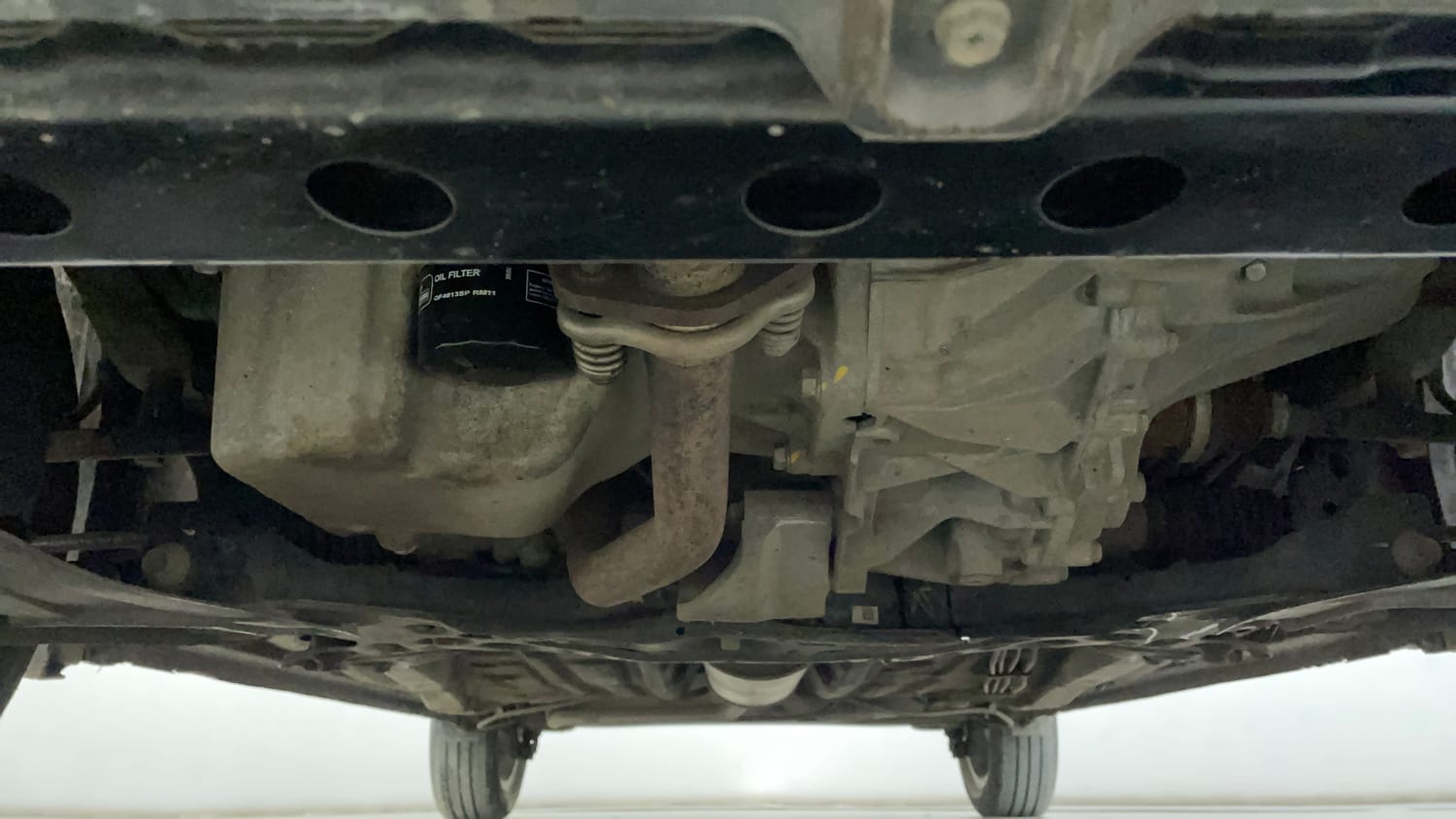 Used 2023 Maruti Suzuki Celerio ZXi Plus AMT Petrol Automatic extra FRONT LEFT UNDERBODY VIEW