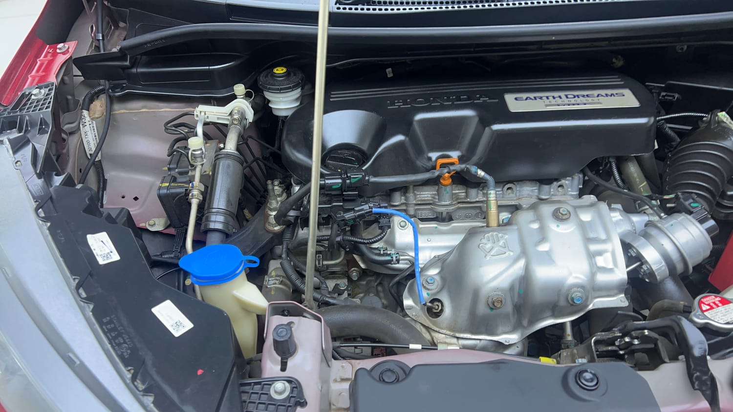 Used 2021 Honda WR-V VX MT Diesel Diesel Manual engine ENGINE RIGHT SIDE VIEW