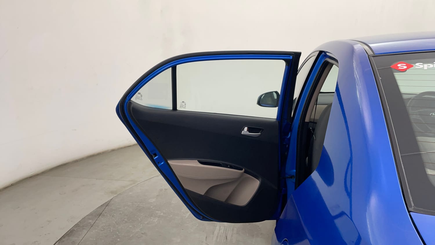 Used 2018 Hyundai Xcent SX Petrol Manual interior LEFT REAR DOOR OPEN VIEW