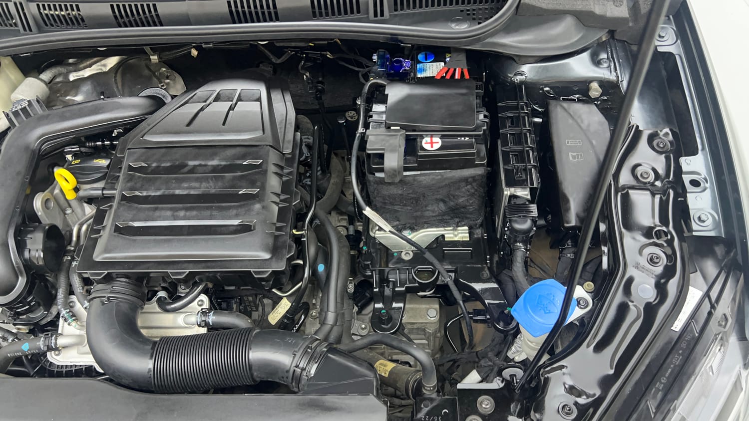 Used 2022 Volkswagen Virtus Topline 1.0 TSI AT Petrol Automatic engine ENGINE LEFT SIDE VIEW