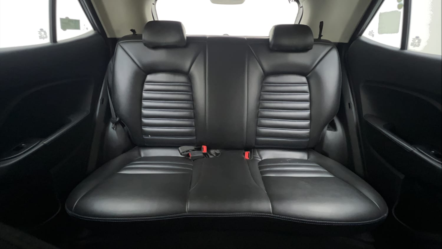 Used 2022 Hyundai Venue SX Plus 1.0 Turbo DCT Petrol Automatic interior REAR SEAT CONDITION VIEW