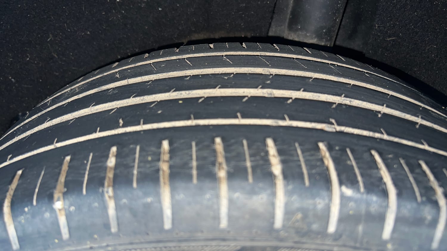 Used 2021 Toyota Glanza V CVT Petrol Automatic tyres LEFT REAR TYRE TREAD VIEW