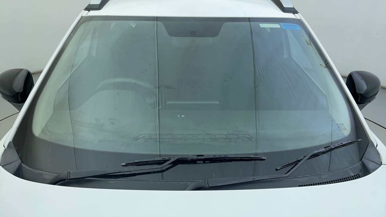 Used 2023 Renault Kiger RXZ AMT Petrol Automatic exterior FRONT WINDSHIELD VIEW