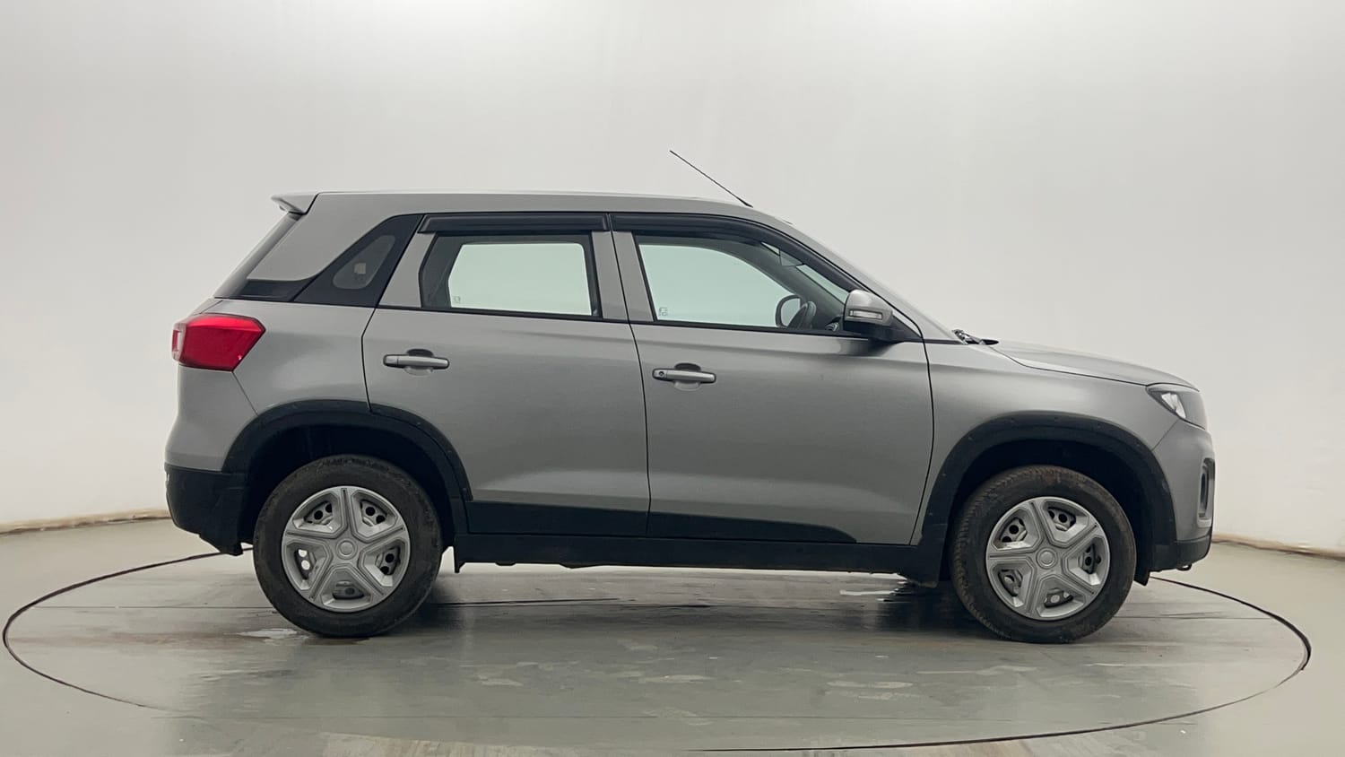 Used 2022 maruti-suzuki Vitara Brezza LXi Petrol Manual exterior RIGHT SIDE VIEW