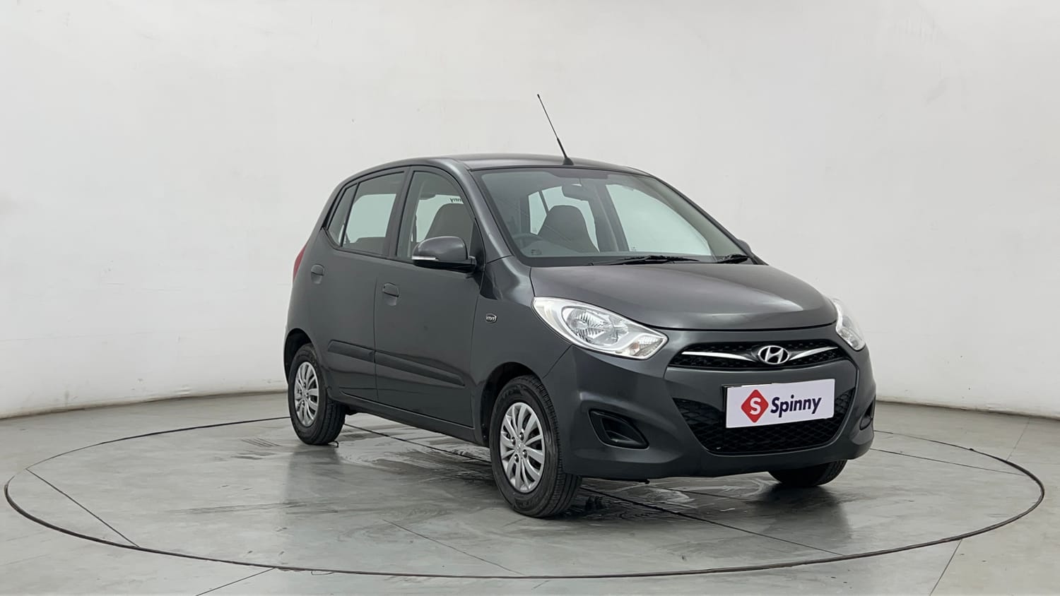 Used 2013 Hyundai i10 1.1L iRDE Magna Special Edition Petrol Manual exterior RIGHT FRONT CORNER VIEW