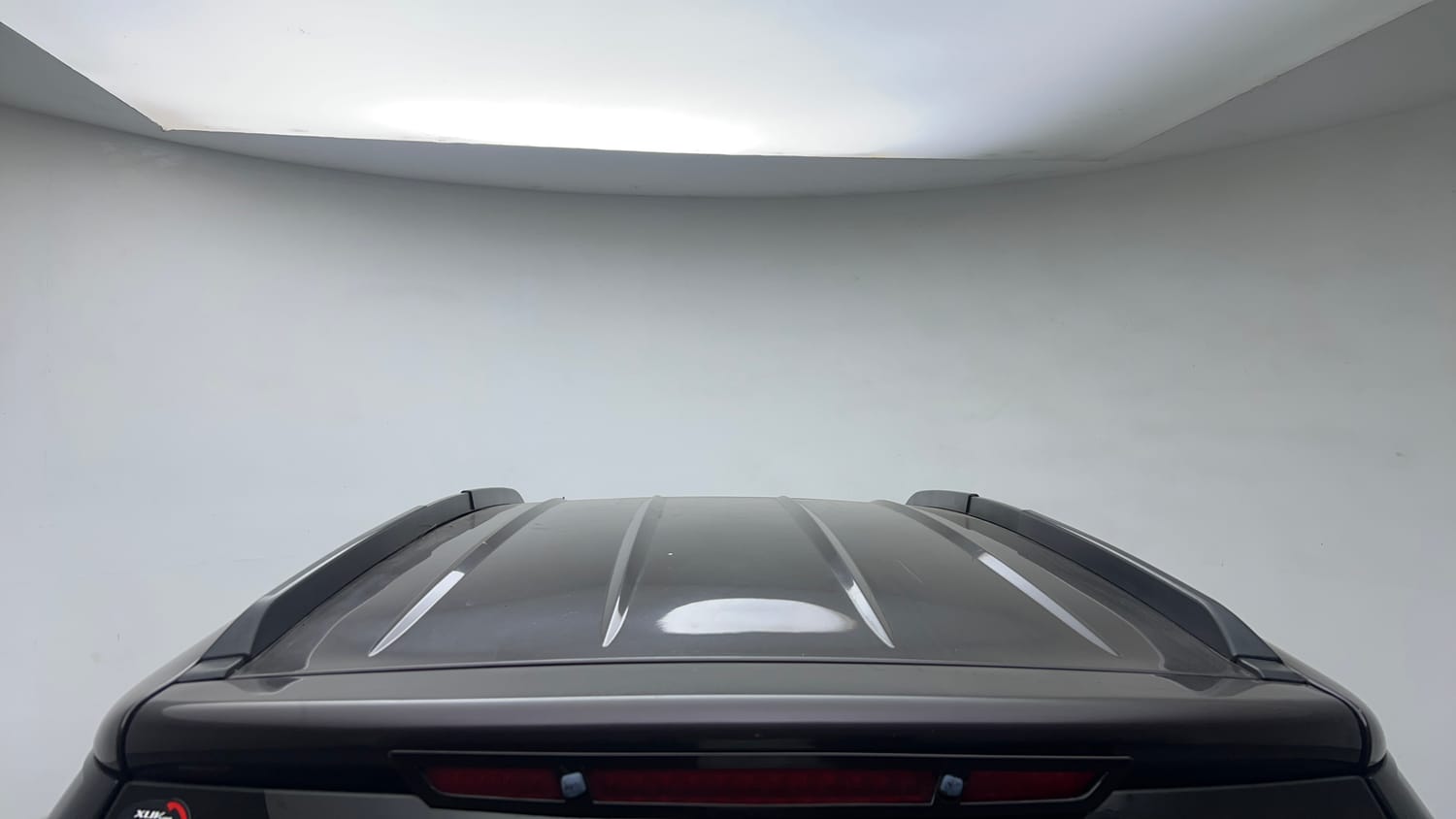 Used 2018 Mahindra XUV500 W9 Diesel Manual exterior EXTERIOR ROOF VIEW