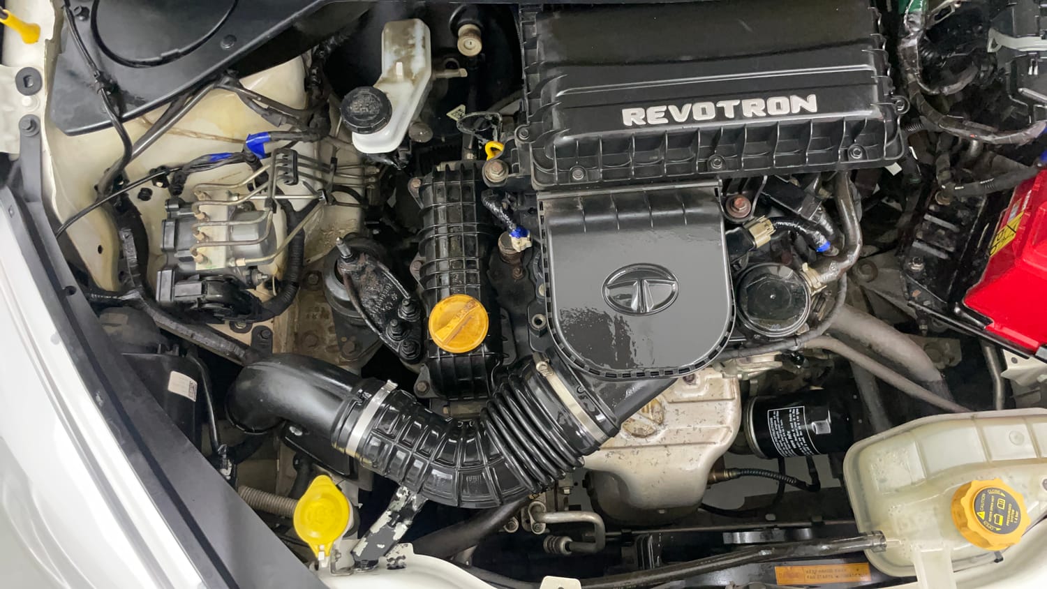 Used 2016 Tata Tiago Revotron XZ Petrol Manual engine ENGINE RIGHT SIDE VIEW