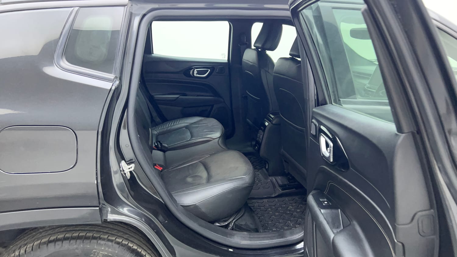 Used 2021 Jeep Compass Model S (O) 1.4 Petrol DCT Petrol Automatic interior RIGHT SIDE REAR DOOR CABIN VIEW