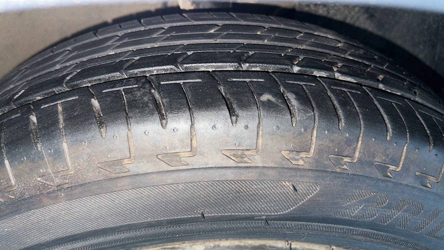 Used 2022 Maruti Suzuki Celerio VXi Petrol Manual tyres RIGHT FRONT TYRE TREAD VIEW