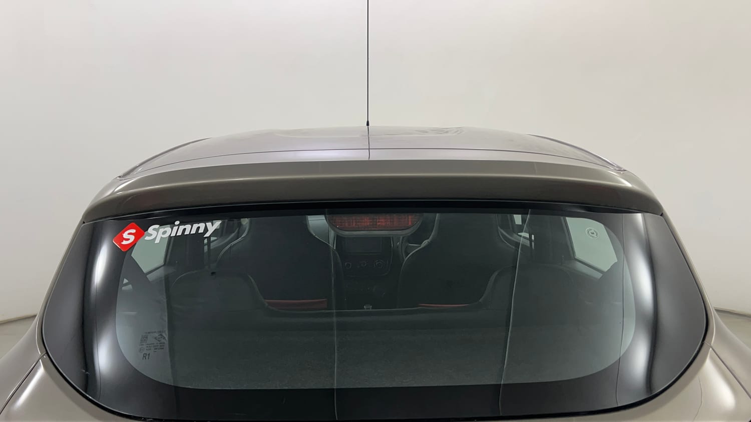 Used 2017 Renault Kwid RXT Petrol Manual exterior BACK WINDSHIELD VIEW