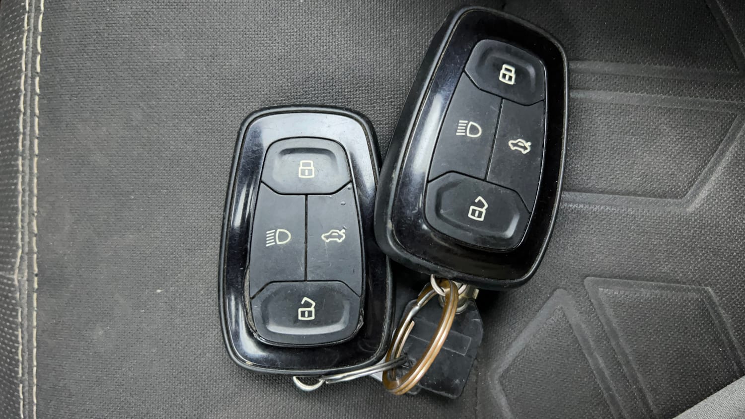 Used 2023 Tata Nexon XZA Plus Petrol Automatic extra CAR KEY VIEW