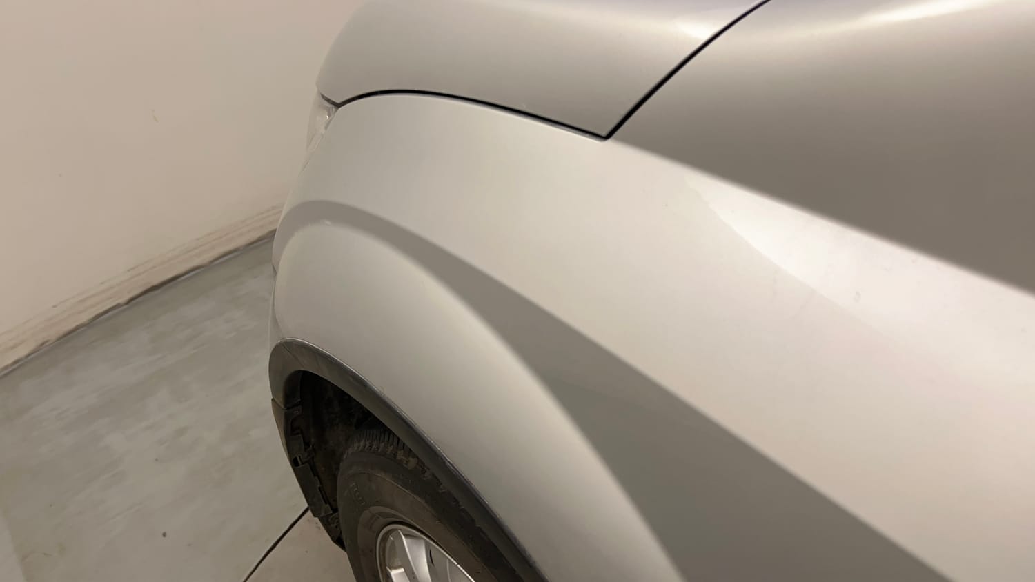 Used 2017 Mahindra XUV500 W10 Diesel Manual dents MINOR SCRATCH