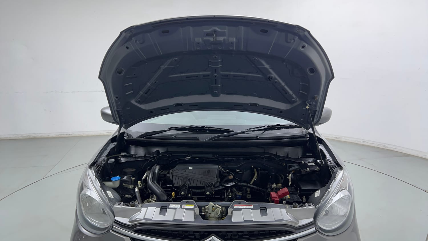 Used 2022 Maruti Suzuki Celerio VXi Petrol Manual engine ENGINE & BONNET OPEN FRONT VIEW