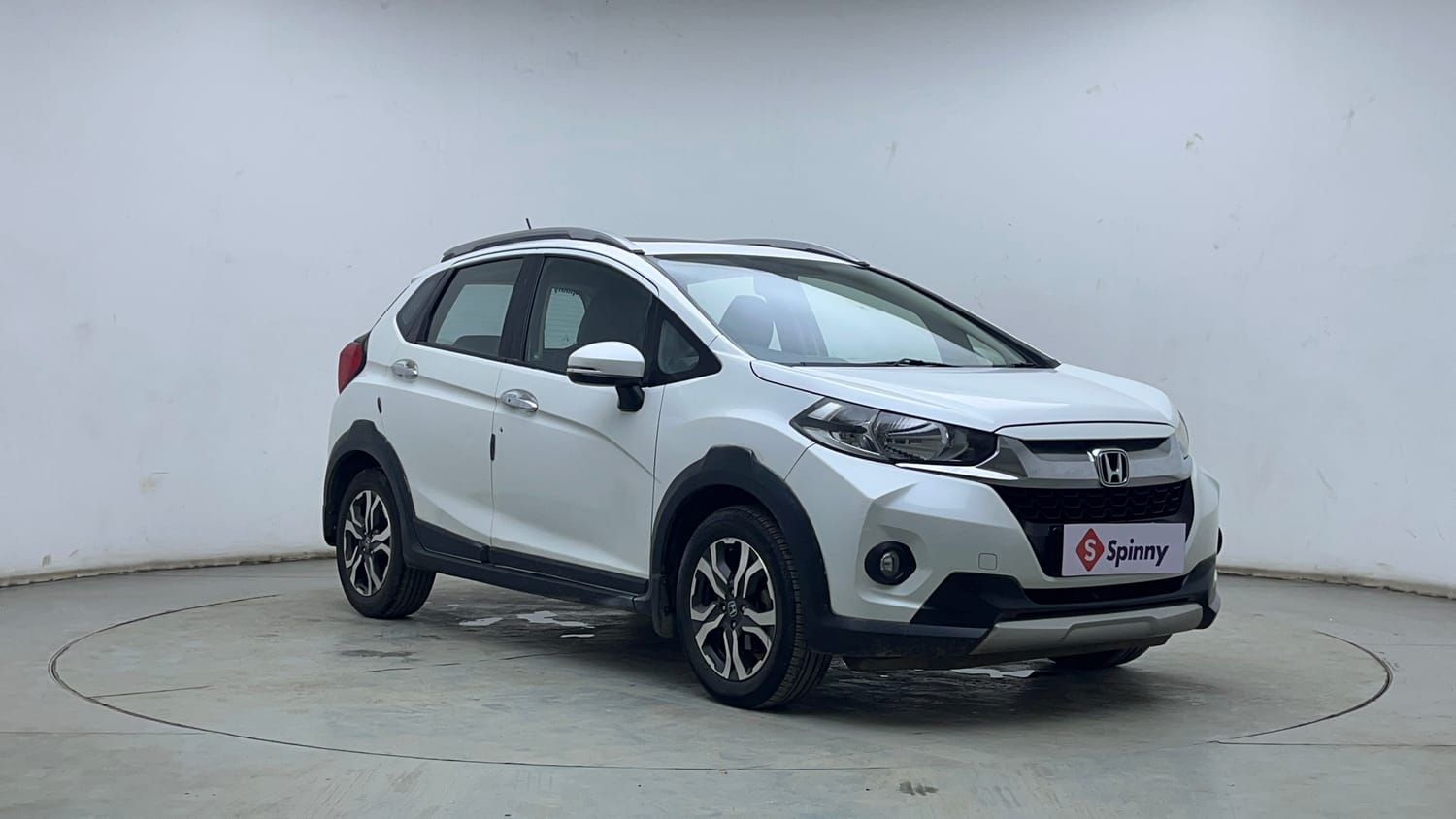Used 2018 Honda WR-V VX MT Diesel Diesel Manual exterior RIGHT FRONT CORNER VIEW