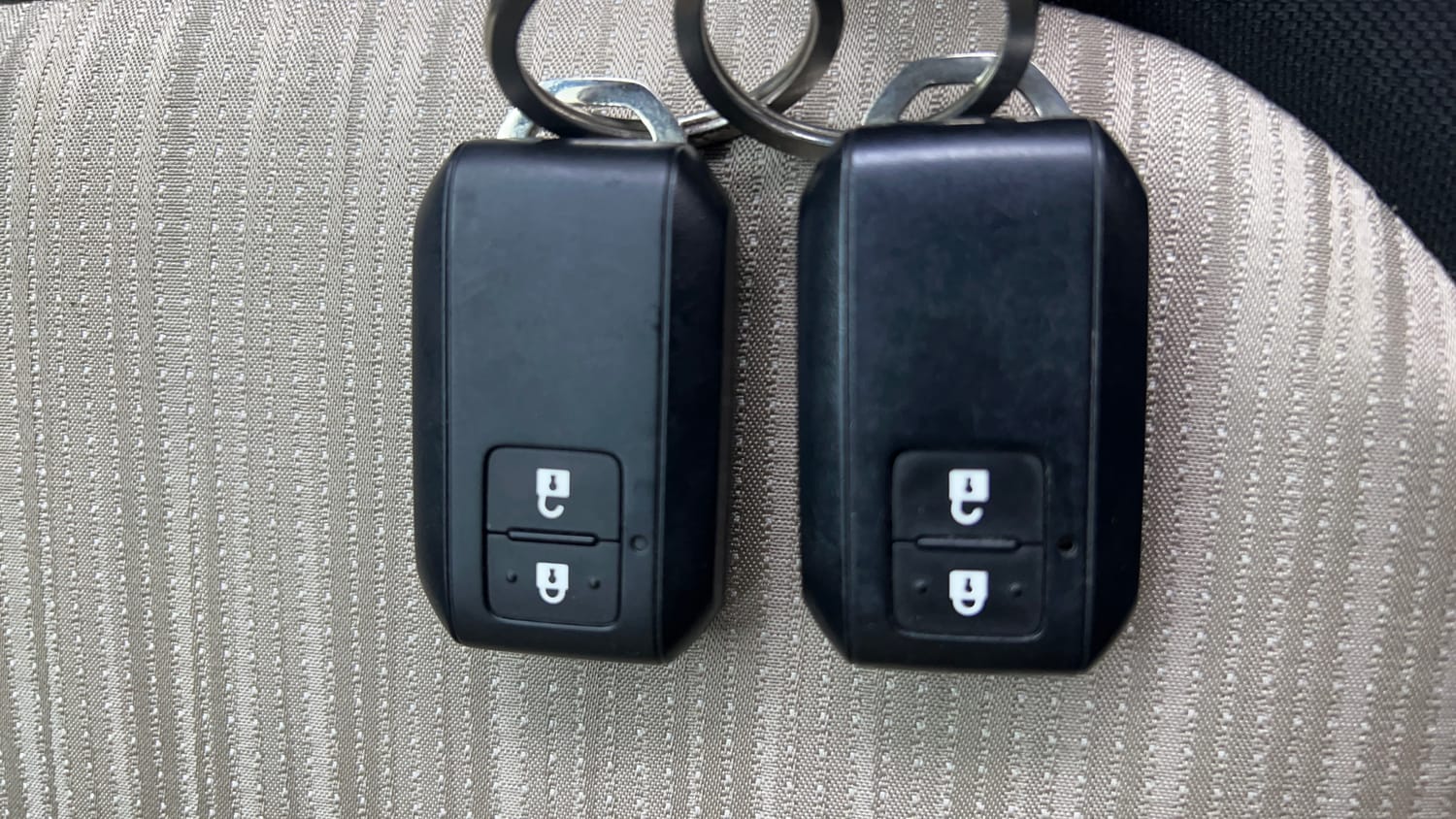 Used 2024 Toyota Glanza V Petrol Manual extra CAR KEY VIEW