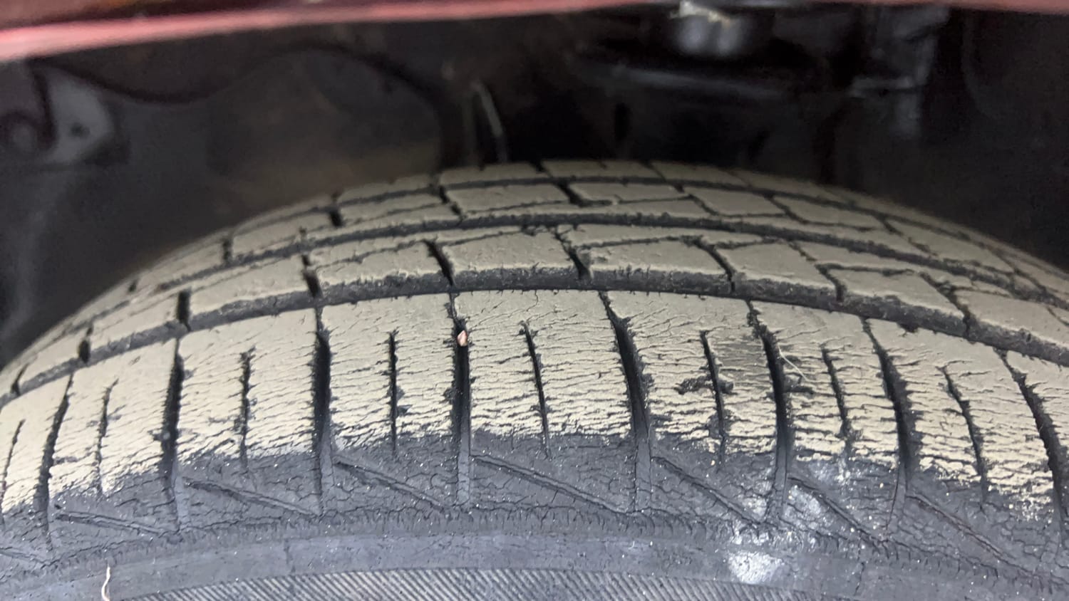 Used 2021 Maruti Suzuki Alto 800 LXi Petrol Manual tyres LEFT FRONT TYRE TREAD VIEW