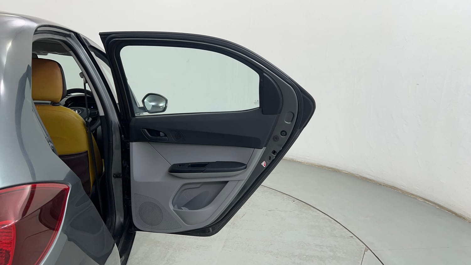 Used 2022 Tata Tiago XT CNG Cng Manual interior RIGHT REAR DOOR OPEN VIEW