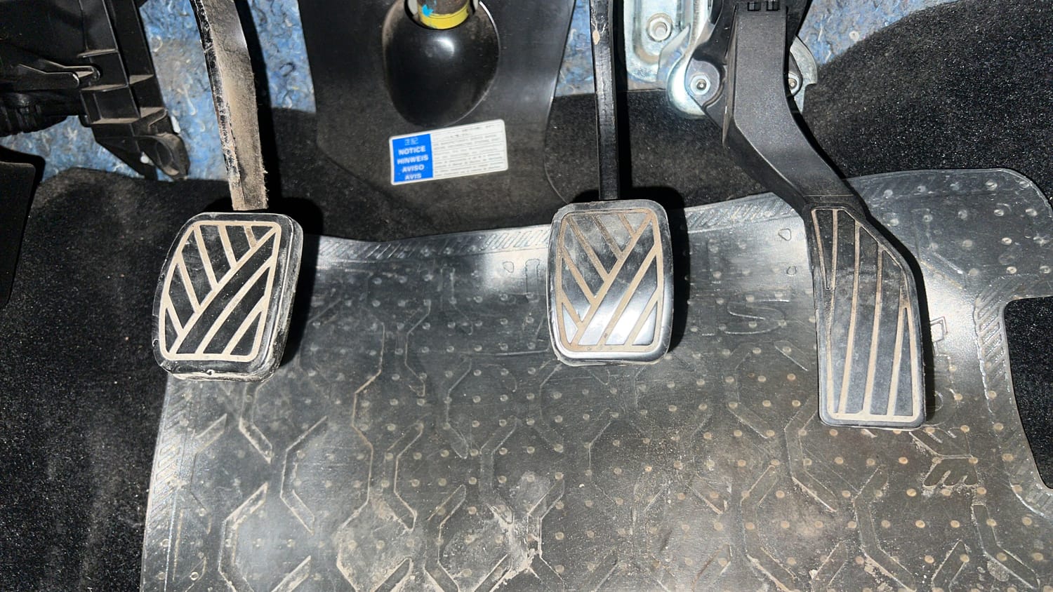 Used 2016 Maruti Suzuki Swift ZXi Petrol Manual interior PEDALS VIEW