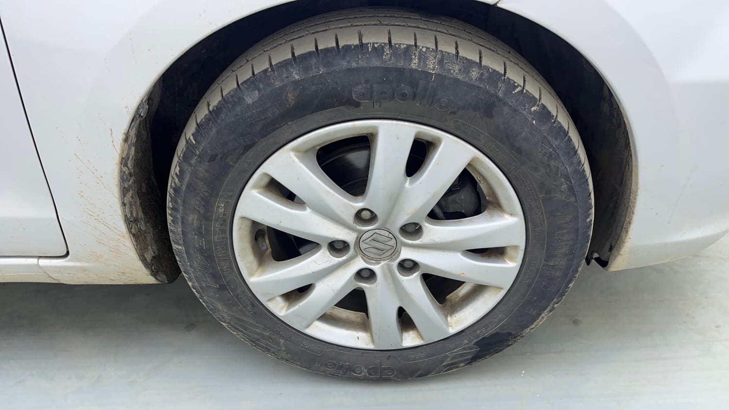 Used 2015 Maruti Suzuki Ertiga ZDI SHVS Diesel Manual tyres RIGHT FRONT TYRE RIM VIEW