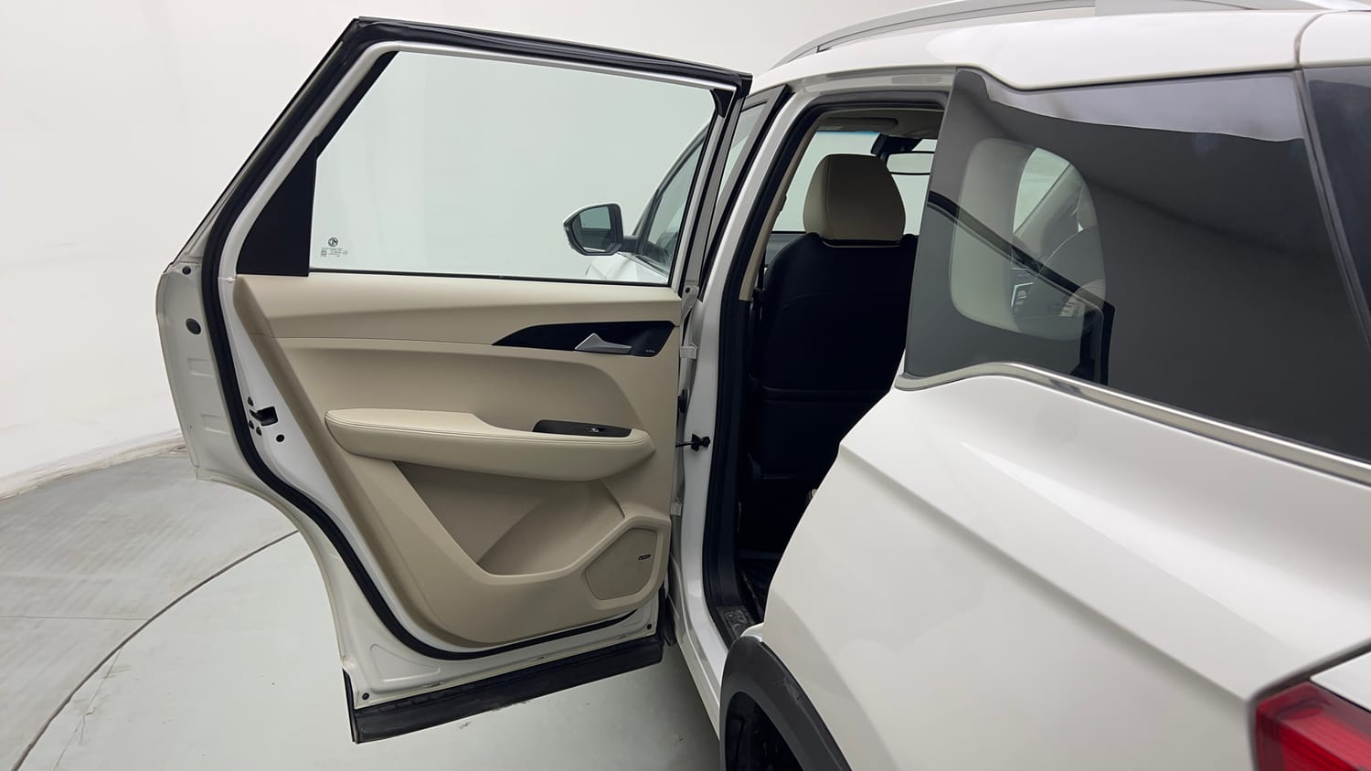 Used 2022 MG Motors Hector Sharp 2.0 Diesel Turbo MT Diesel Manual interior LEFT REAR DOOR OPEN VIEW