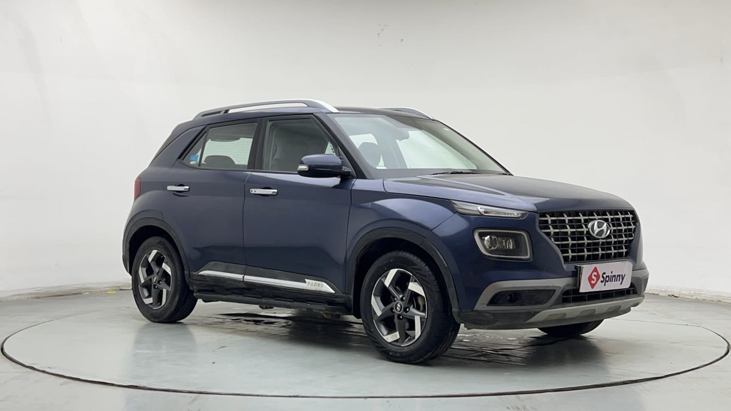 Used 2022 Hyundai Venue SX Plus 1.0 Turbo DCT Petrol Automatic exterior RIGHT FRONT CORNER VIEW