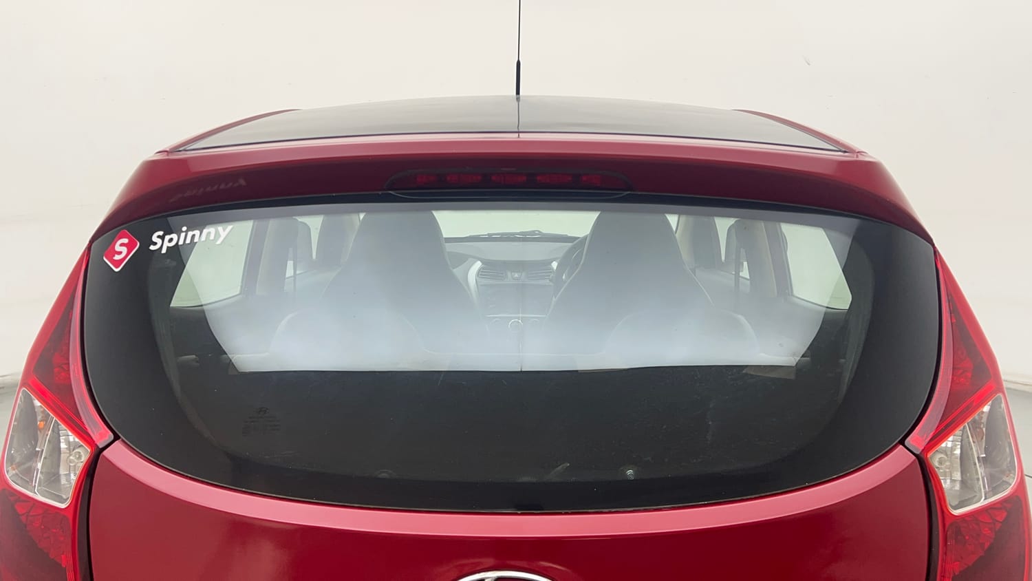 Used 2017 Hyundai Eon Era +  CNG (Outside Fitted) Cng Manual exterior BACK WINDSHIELD VIEW
