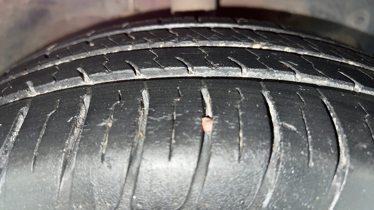 Used 2019 Ford Figo Aspire Trend Plus 1.2 Ti-VCT Petrol Manual tyres RIGHT FRONT TYRE TREAD VIEW
