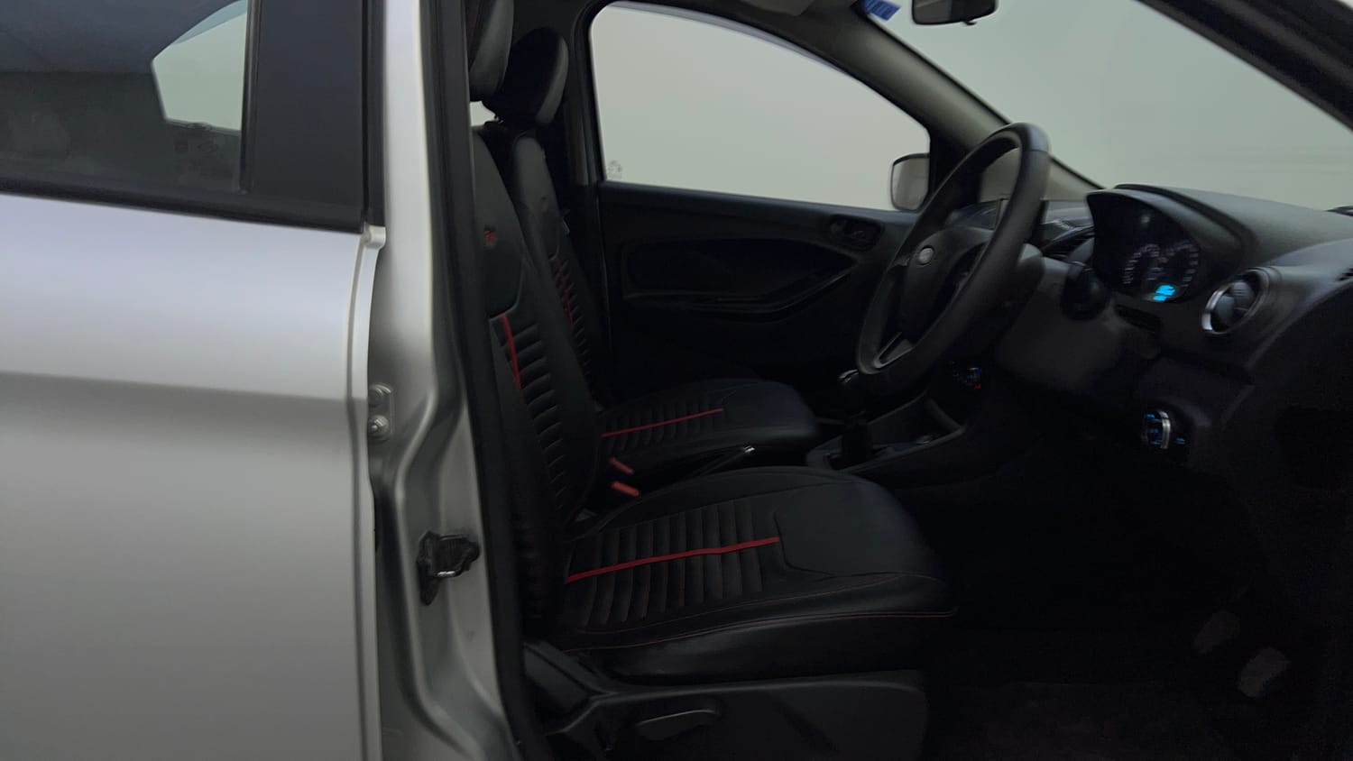 Used 2019 Ford Figo Titanium 1.2 Ti-VCT MT Petrol Manual interior RIGHT SIDE FRONT DOOR CABIN VIEW