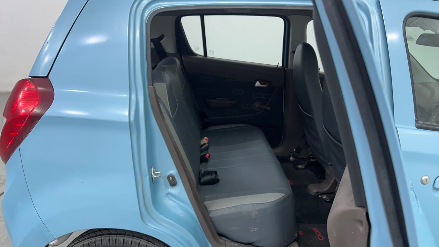 Used 2015 Maruti Suzuki Alto 800 Lxi Petrol Manual interior RIGHT SIDE REAR DOOR CABIN VIEW