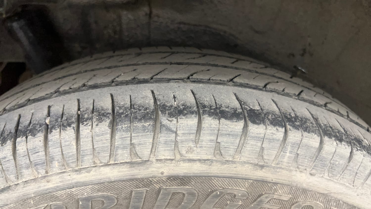 Used 2018 Maruti Suzuki Wagon R 1.0 VXI AMT Petrol Automatic tyres RIGHT REAR TYRE TREAD VIEW