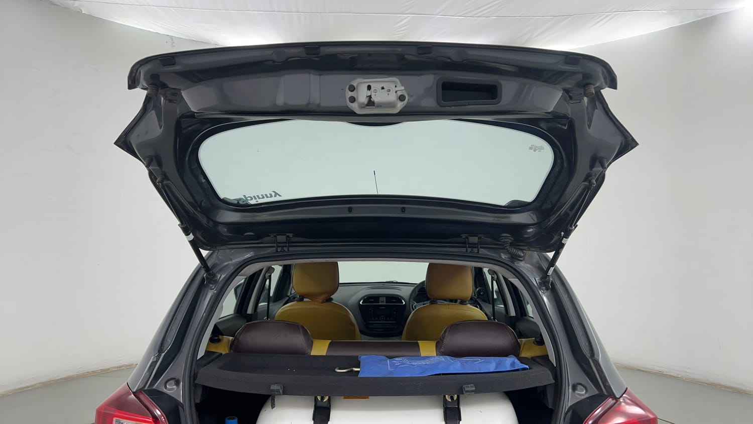 Used 2022 Tata Tiago XT CNG Cng Manual interior DICKY DOOR OPEN VIEW