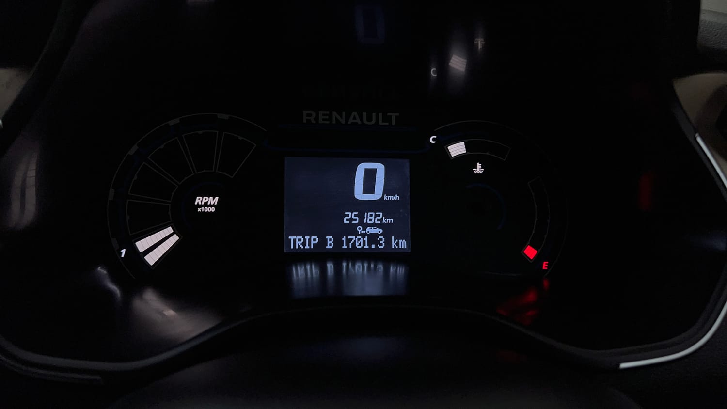 Used 2022 Renault Kiger RXT (O) MT Dual Tone Petrol Manual interior CLUSTERMETER VIEW