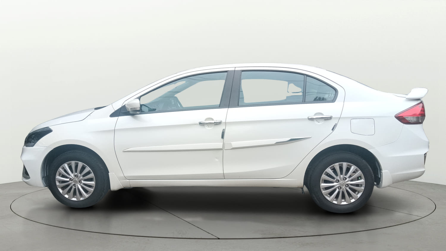 Used 2023 Maruti Suzuki Ciaz Zeta 1.5 Petrol Manual exterior LEFT SIDE VIEW