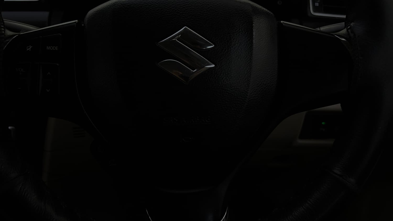Used 2018 Maruti Suzuki Ciaz Zeta 1.4 MT Petrol Manual top_features Airbags