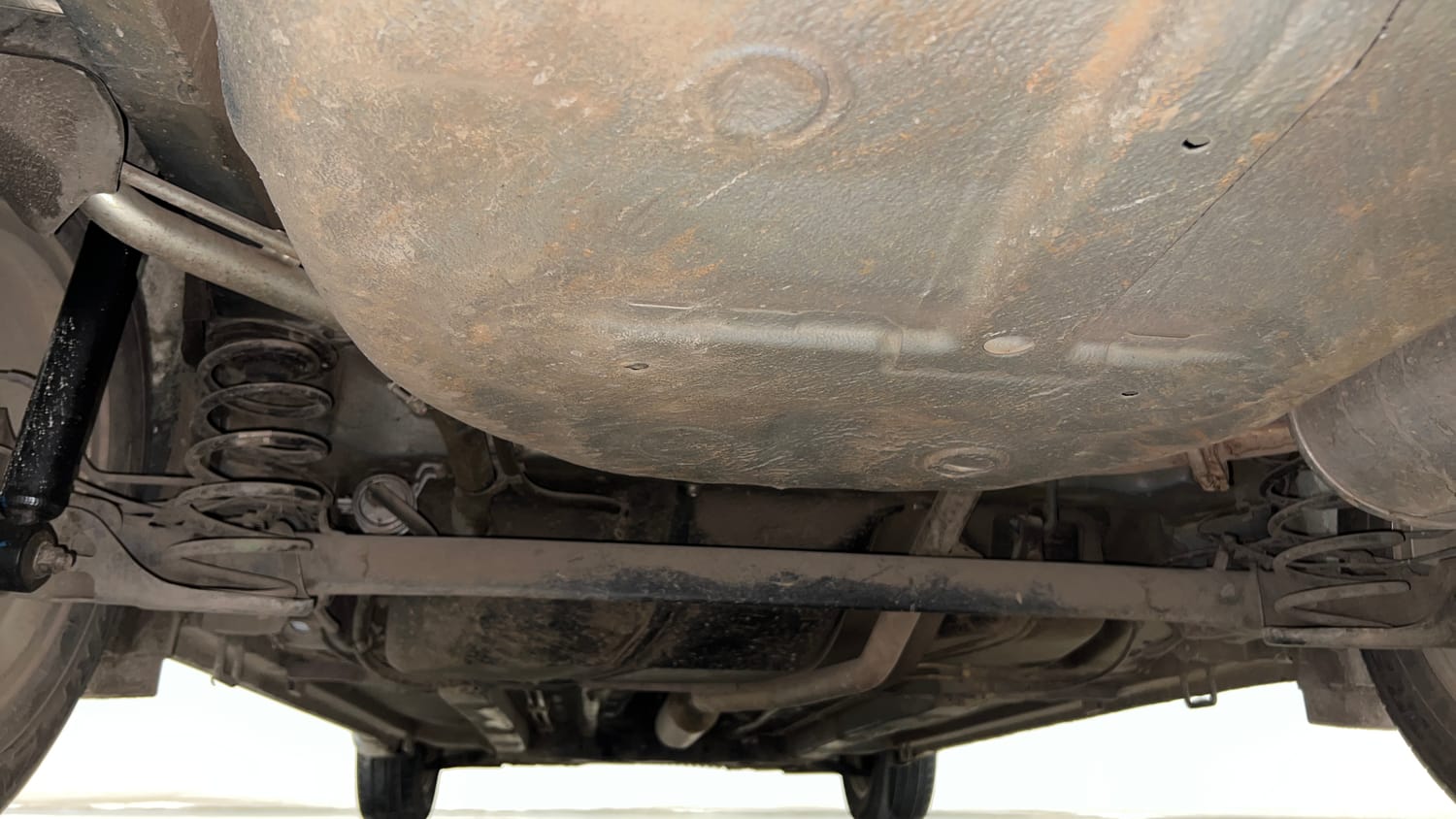 Used 2018 Maruti Suzuki Ciaz Zeta 1.4 MT Petrol Manual extra REAR UNDERBODY VIEW (TAKEN FROM REAR)