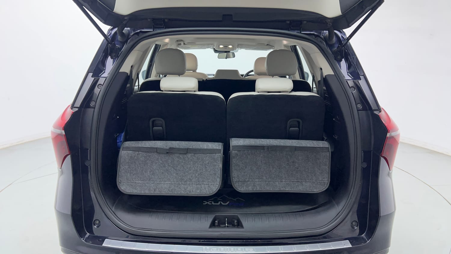 Used 2024 Mahindra XUV700 AX 7 Luxury Pack Diesel MT 7 STR Diesel Manual interior DICKY INSIDE VIEW