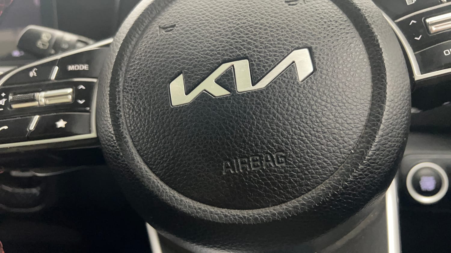 Used 2023 Kia Sonet GTX Plus 1.0 DCT Petrol Automatic top_features Airbags