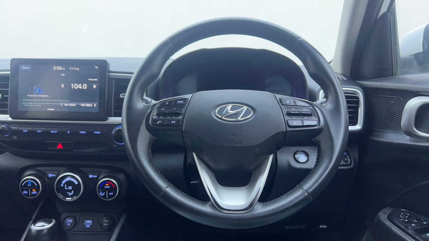 Used 2019 Hyundai Venue SX Plus 1.0 Turbo DCT Petrol Automatic interior STEERING VIEW
