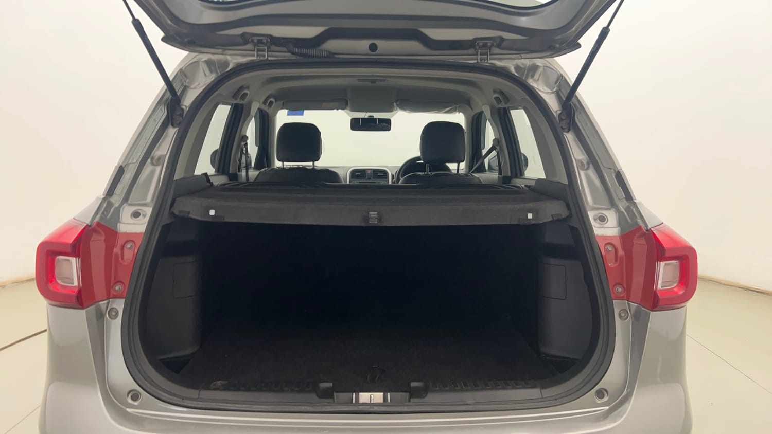 Used 2022 maruti-suzuki Vitara Brezza LXi Petrol Manual interior DICKY INSIDE VIEW
