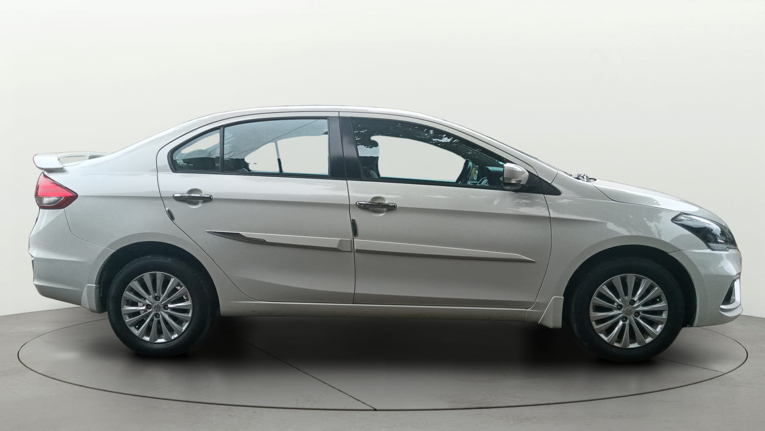 Used 2023 Maruti Suzuki Ciaz Zeta 1.5 Petrol Manual exterior RIGHT SIDE VIEW