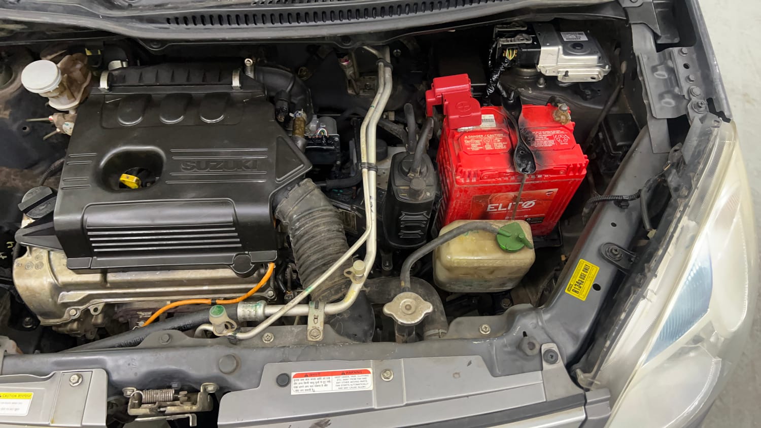 Used 2018 Maruti Suzuki Wagon R 1.0 VXI AMT Petrol Automatic engine ENGINE LEFT SIDE VIEW