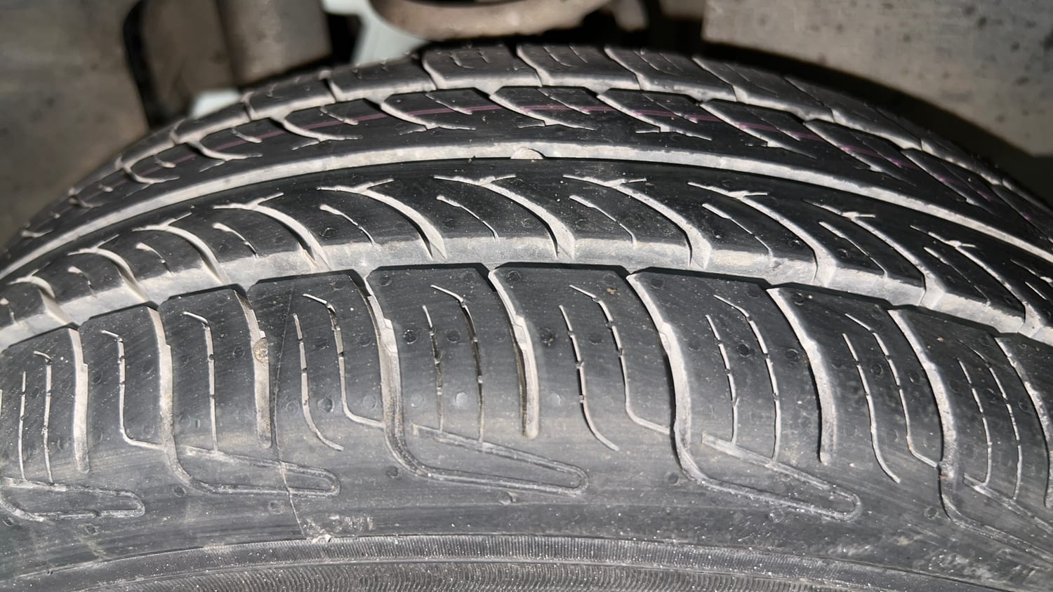 Used 2015 Tata Nano Twist XTA Petrol Automatic tyres RIGHT REAR TYRE TREAD VIEW