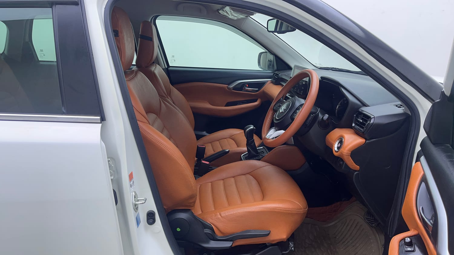 Used 2023 Maruti Suzuki Grand Vitara Zeta Smart Hybrid AT Petrol Automatic interior RIGHT SIDE FRONT DOOR CABIN VIEW