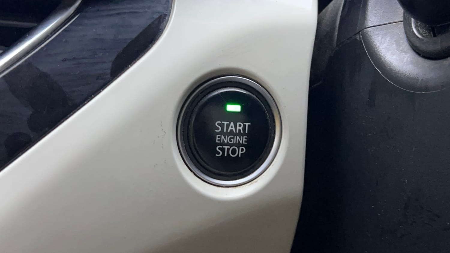 Used 2023 Tata Nexon XZA Plus Petrol Automatic top_features Keyless start